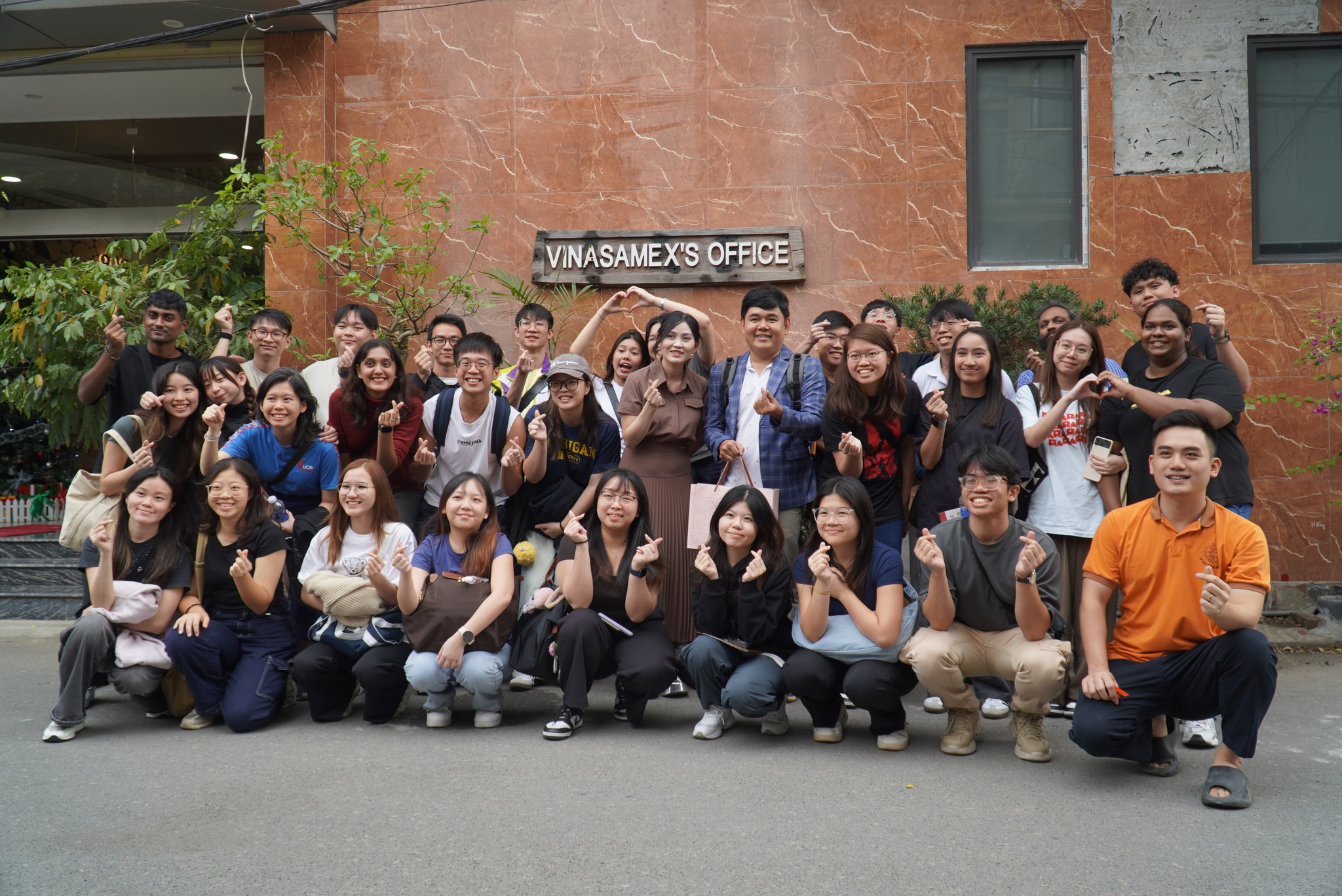 Welcoming Students from Singapore University of Social Sciences (SUSS) to Vinasamex